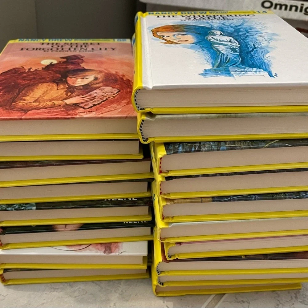 Nancy Drew Book Lot 18 Mysteries - Picture 5 of 7